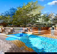 Ocean Park Motel - Mackay Tourism