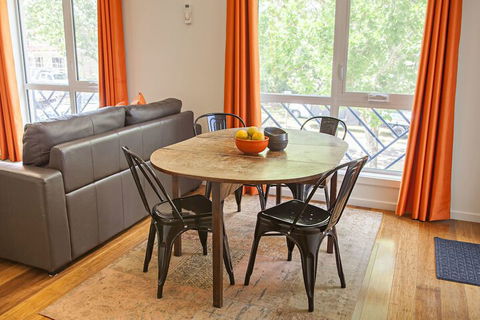 One Of A Kind Apartments - Mackay Tourism 4