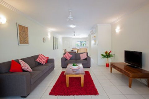Seaforth Apartments - Mackay Tourism 0
