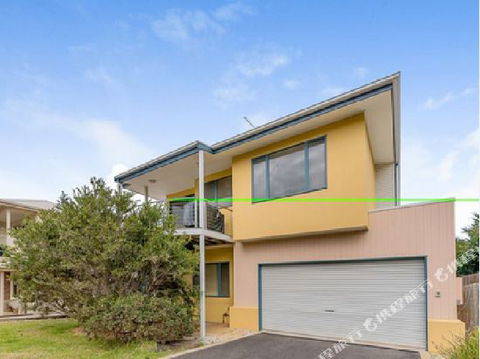 Fabulous Townhouse At The Famous Smiths Beach - Mackay Tourism 1