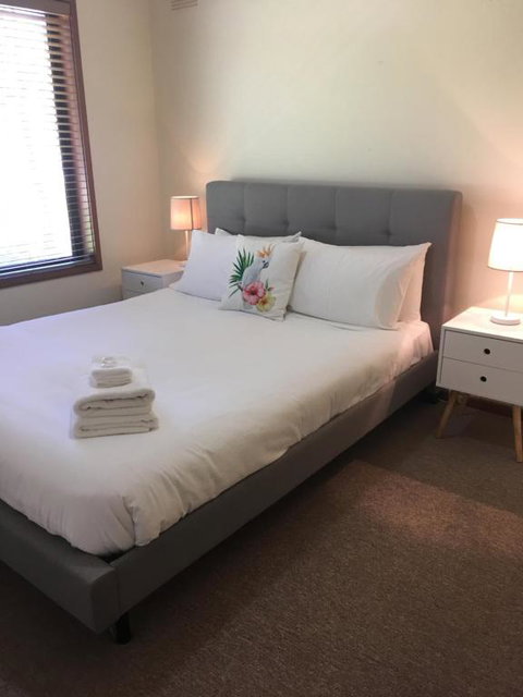 Acorn Lodge - Mackay Tourism 2