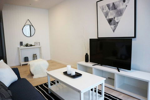 Chic Brisbane Living - Mackay Tourism 7