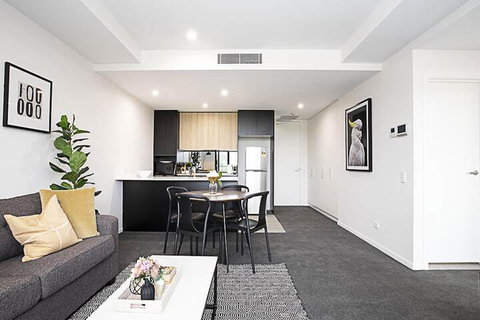 CANBERRA CHIC-Hosted By L'Abode - Mackay Tourism 6
