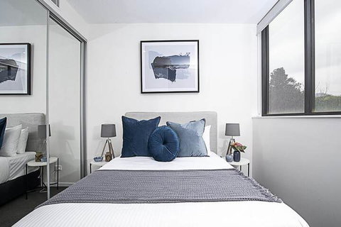 CANBERRA CHIC-Hosted By L'Abode - Mackay Tourism 4