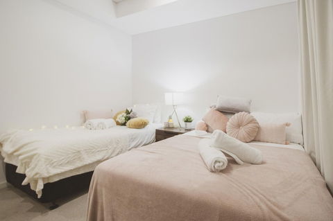 A07-darling Harbour 2 BDR Loft - Mackay Tourism 2