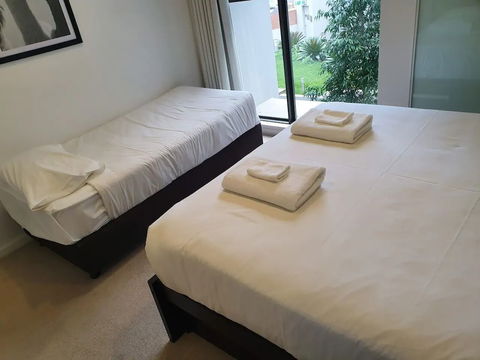 A07-darling Harbour 2 BDR Loft - Mackay Tourism 1