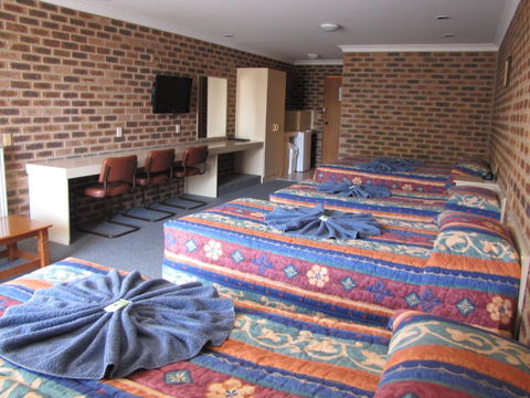 Big Trout Motel - Mackay Tourism 3