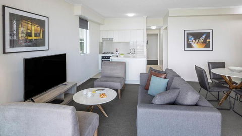 Apartments At 212 Margaret - Mackay Tourism 6
