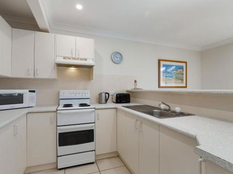 Walk On Birubi 1 / 40 Ocean Ave Pet Friendly WIFI Boat Parking & Water Views - Mackay Tourism 3
