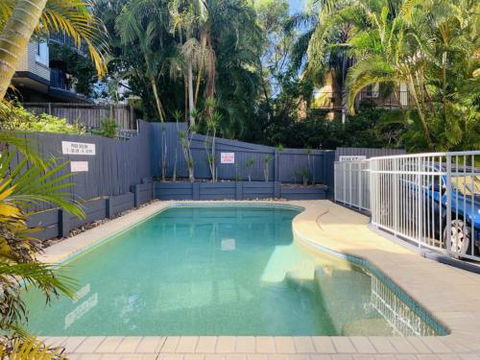 Unit 3 Kings Cove Kings Beach - Mackay Tourism 4