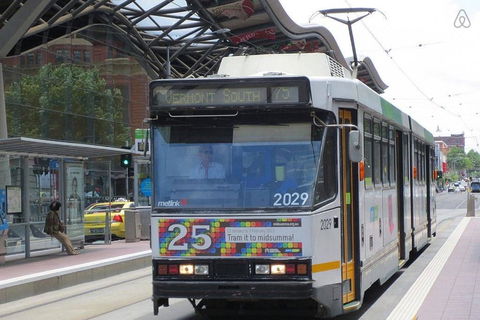 A Modern & Central Apt With Beautiful City Views - Mackay Tourism 5