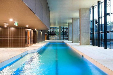 A Stylish 2BR CBD Apt With Beautiful City Views - Mackay Tourism 6