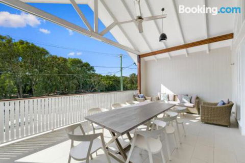 Mudjimba Island Beach House - Mackay Tourism 6