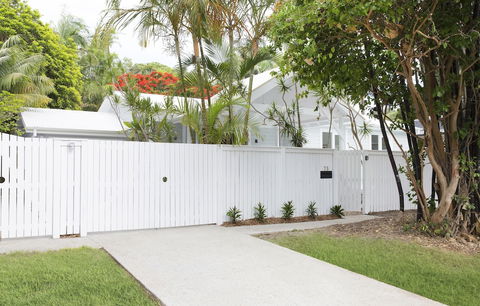 A PERFECT STAY Barrel & Branch Heart Of Town - Mackay Tourism 0