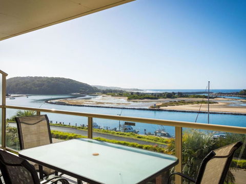 Grand Pacific 2 Unit 2 - Mackay Tourism 4