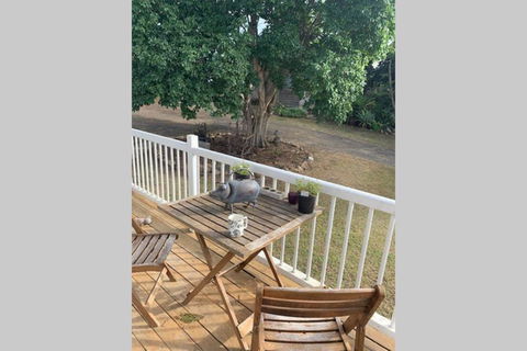 Stunning Queenslander - Mackay Tourism 3