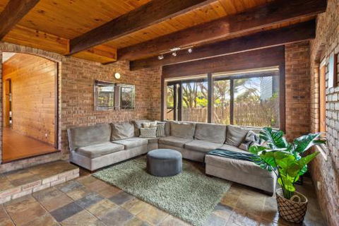 Coleys Beach House Yallingup - Mackay Tourism 3