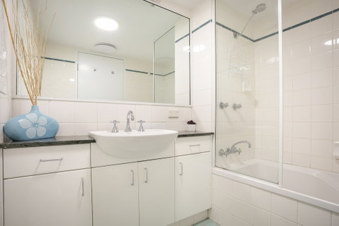 Apartment 2 Surfside - Mackay Tourism 2