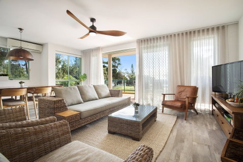 Apartment 2 Surfside - Mackay Tourism 4