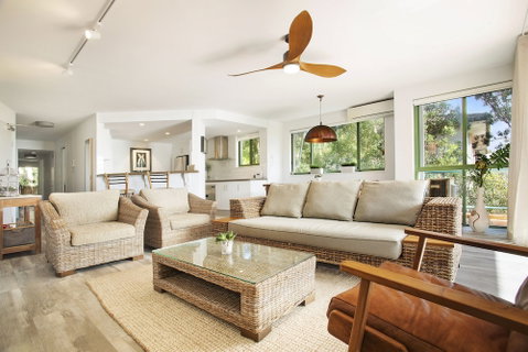 Apartment 2 Surfside - Mackay Tourism 5