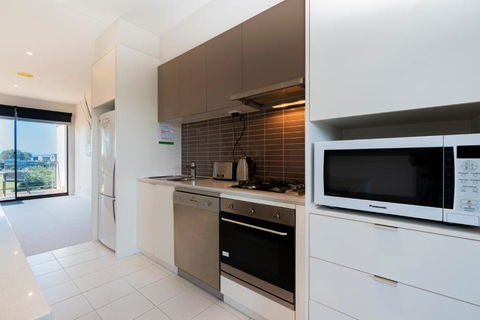 Stylish 3 Bedroom Condo - Mackay Tourism 4