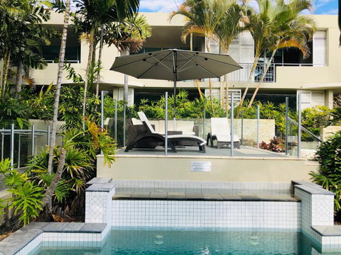 Absolute Beachfront Cabarita Beach Ocean Views 3 Bed Apartment - Mackay Tourism 3