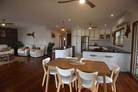 Ocean Breeze - Mackay Tourism 2
