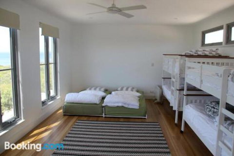 DEstrees Bay Beach House - Mackay Tourism 5