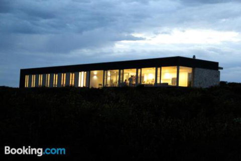 DEstrees Bay Beach House - Mackay Tourism 0