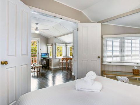 Cottage 6 Hyams Beach Seaside Cottages - Mackay Tourism 3