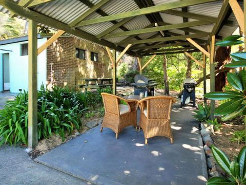 Cottage 5 Hyams Beach Seaside Cottages - Mackay Tourism 3