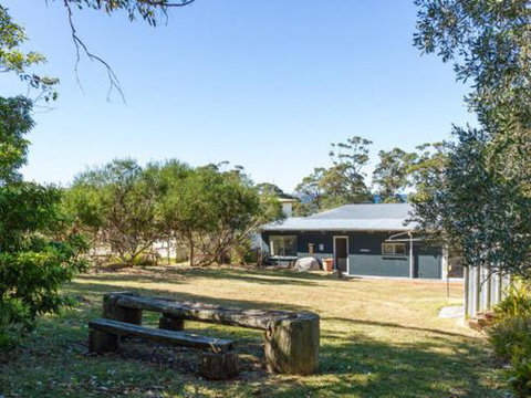 Palmwood At Hyams Beach 4pm Check Out Sundays - Mackay Tourism 4