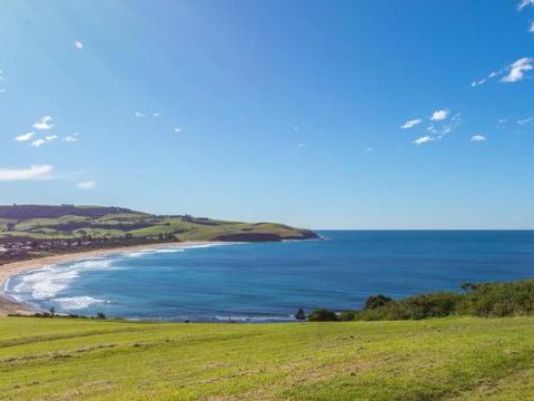 COASTLINE Boat Harbour Gerringong 4pm Check Out Sundays - Mackay Tourism 0