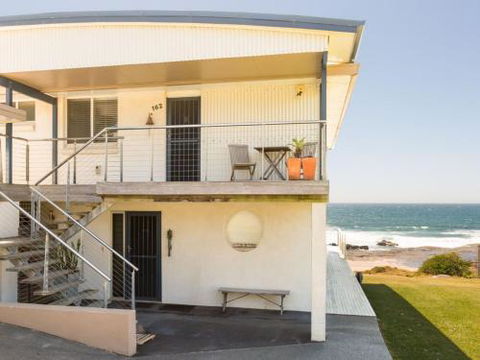 PENZANCE Gerroa Beachfront To Shelley Beach & 4pm Check Out Sundays - Mackay Tourism 5