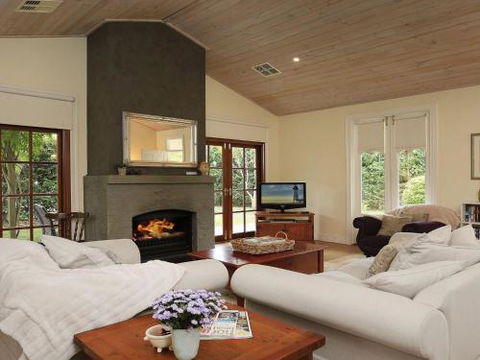 Rose Cottage Bowral Southern Highlands - Mackay Tourism 2
