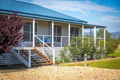 Kulang Lodge - Mackay Tourism 0