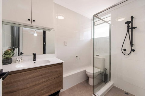 Peaceful South Perth Home Near Perth Center - Mackay Tourism 2