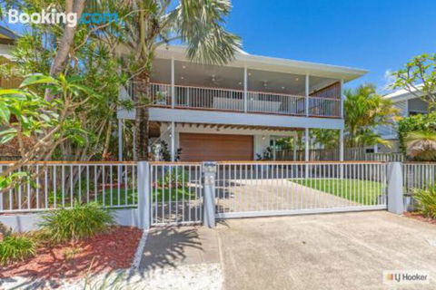 Casa Beach Abode - Mackay Tourism 6