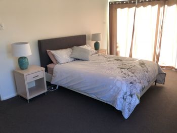Wombarra BnB - Mackay Tourism 0