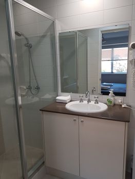 Oceanside Retreat Busselton - Mackay Tourism 1