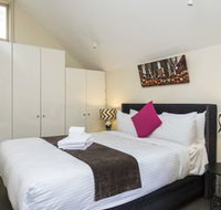 Sydney Harbor Town Houses Carahers Ln - Mackay Tourism