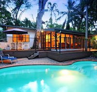 The Oak Beach Beachhouse - Mackay Tourism