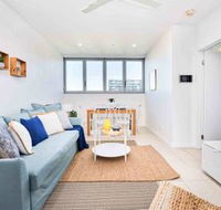 Bright 2 Bedroom Seafoam Apartment - Mackay Tourism