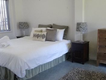 Lakeside Getaway - Mackay Tourism 6