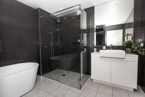 Trendy Self Contained City Apartment - Mackay Tourism 5
