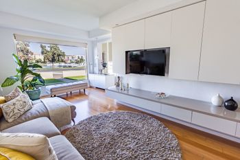 Serene Marinafront 3BR Retreat - Mackay Tourism 0