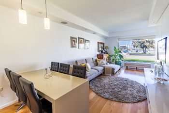 Serene Marinafront 3BR Retreat - Mackay Tourism 6
