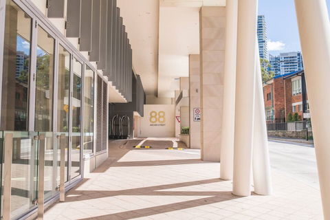 2bed Apartment! Modern Home For 4 At Chatswood - Mackay Tourism 5