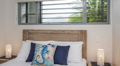 Magnetic Blue Waterfront Apartments - Mackay Tourism 3