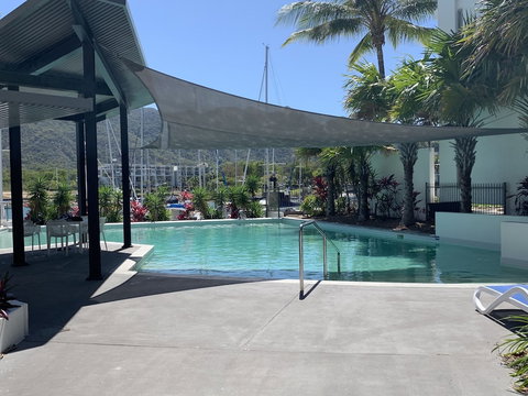 Magnetic Blue Waterfront Apartments - Mackay Tourism 2